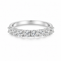 Amie moissanite