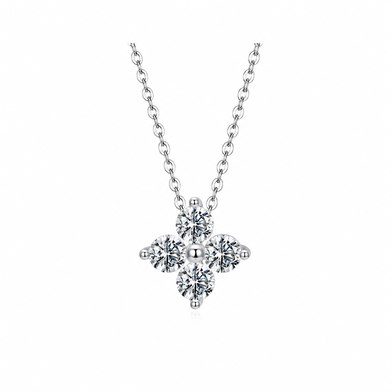 Lisa moissanite